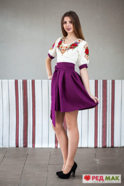 Фіолетове вишите плаття з квітково-геометричною вишивкою