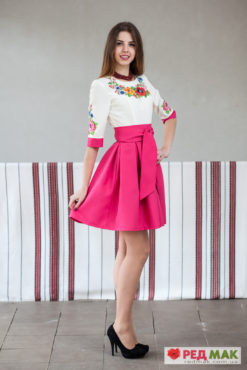 Плаття кольору фуксії з кишенями