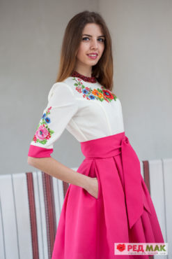Плаття кольору фуксії з кишенями