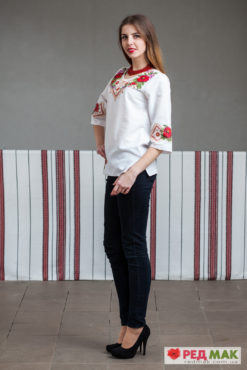 Біла сорочка з червоною квітково-геометричною вишивкою