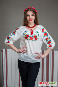 Біла шифонова сорочка з вишивкою польових квітів 