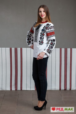 Біла сорочка вишита традиційним борщівським орнаментом 