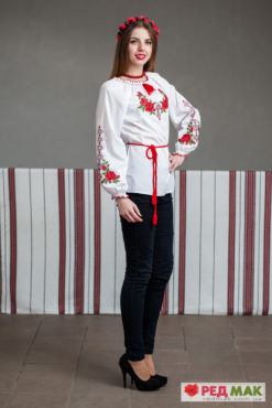 Біла підліткова сорочка з червоними трояндами 