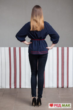 Синя сорочка з маками