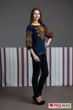 Синя вишита сорочка з жовтою геометричною вишивкою 